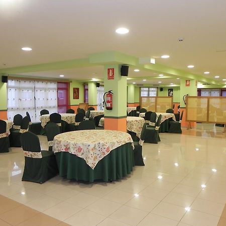 Hotel Restaurante Pizzeria Abc Laracha المظهر الخارجي الصورة