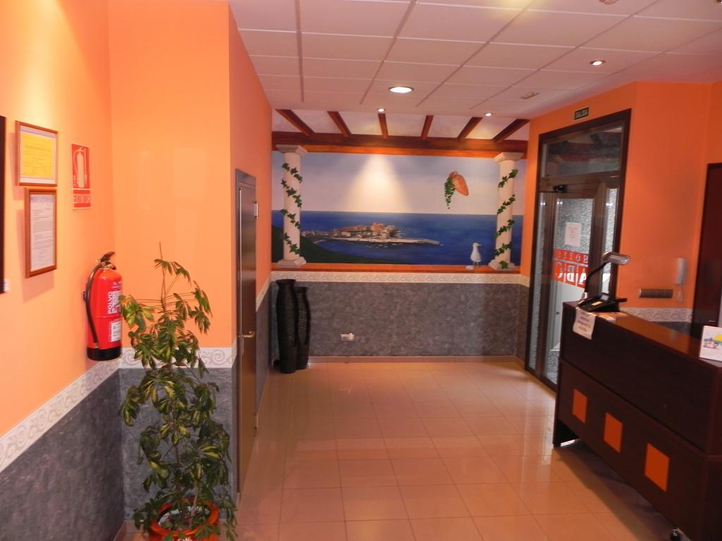 Hotel Restaurante Pizzeria Abc Laracha المظهر الخارجي الصورة