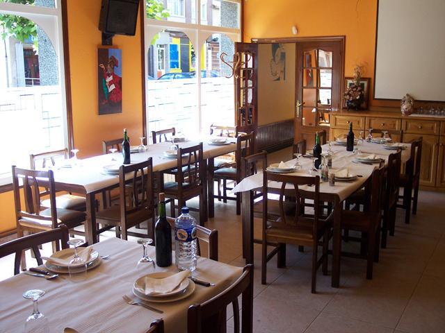 Hotel Restaurante Pizzeria Abc Laracha المظهر الخارجي الصورة